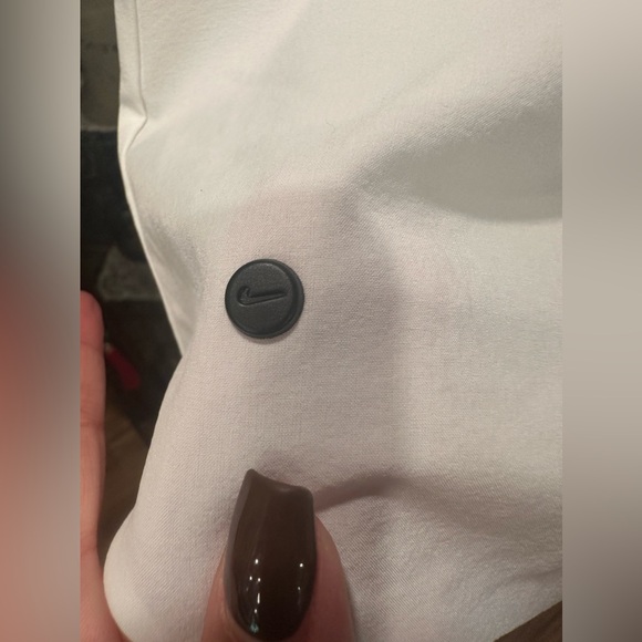 EUC NIKE SPORT WHITE MINI SKIRT W SHORTS UNDER ( tennis-golf- sport) Sz M - Picture 2 of 9